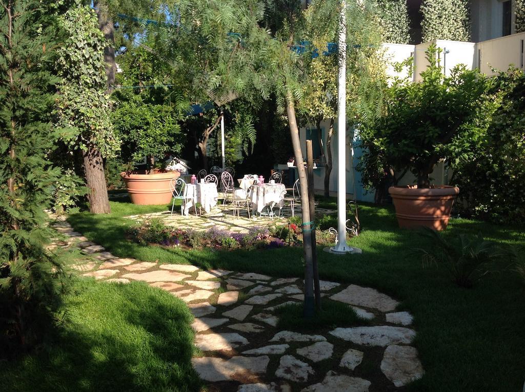 Bed and Breakfast A Casa Di Lolu Grottammare Exterior foto